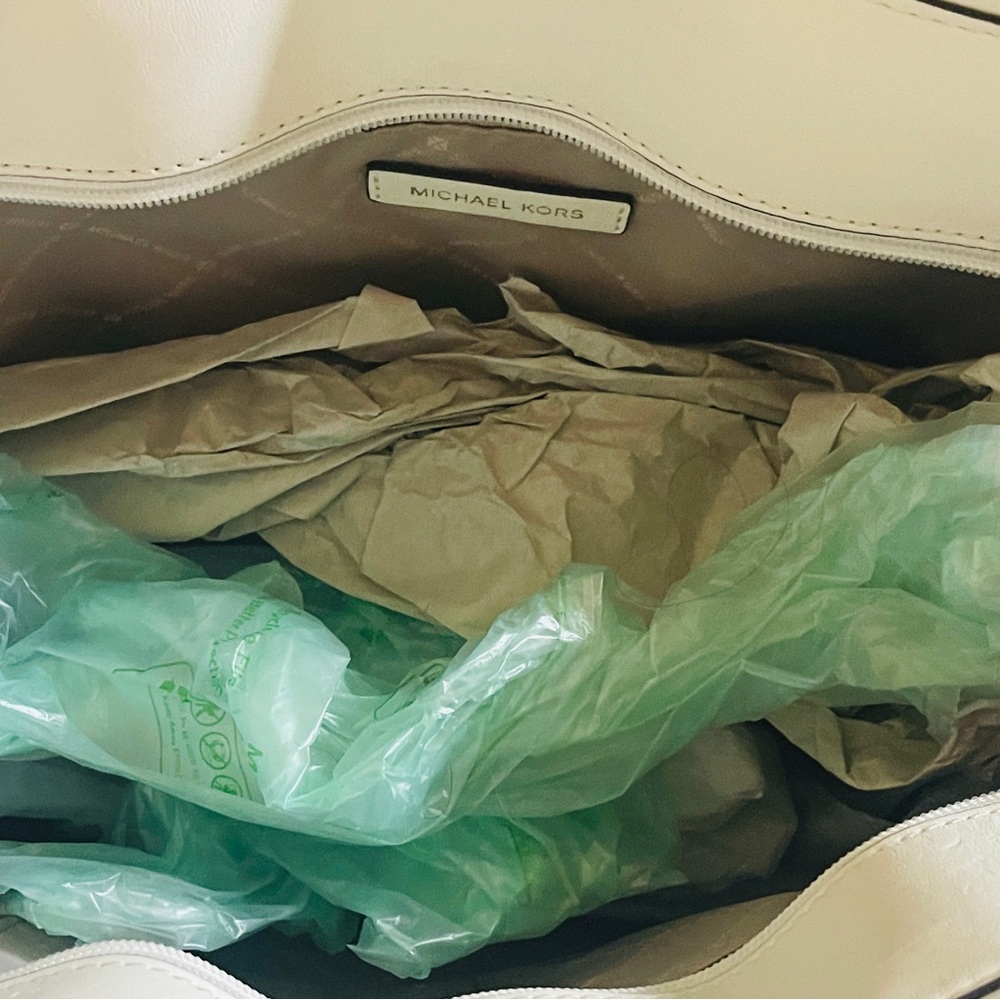 Michael Kors Rose Large Quilted East/West Tote Bag Handbag Optic White $528 Nwt - Picture 8 of 11